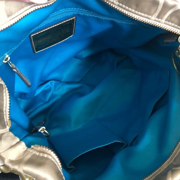 Coach Gold Signature Bag - Picture 4 of 7